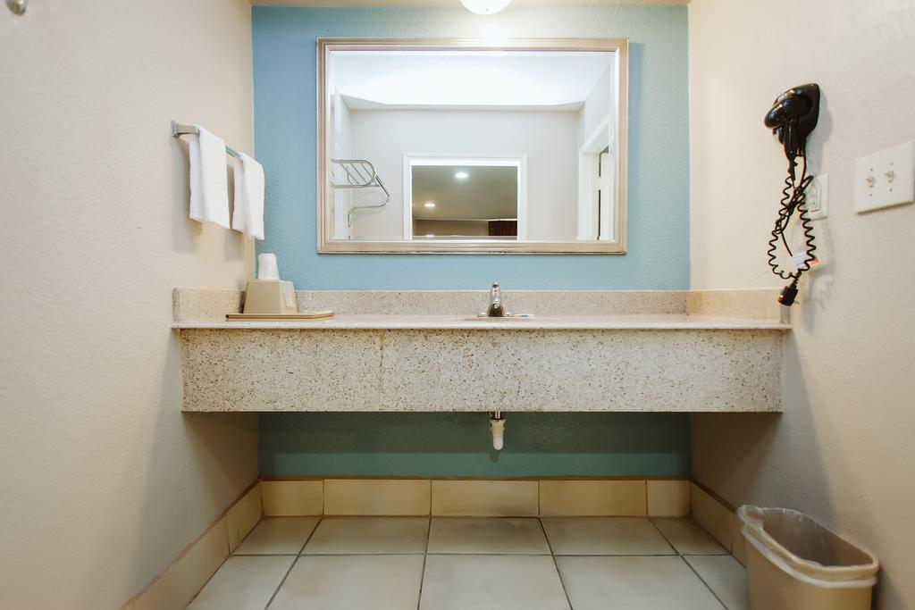 Regency Inn - Channelview Buitenkant foto